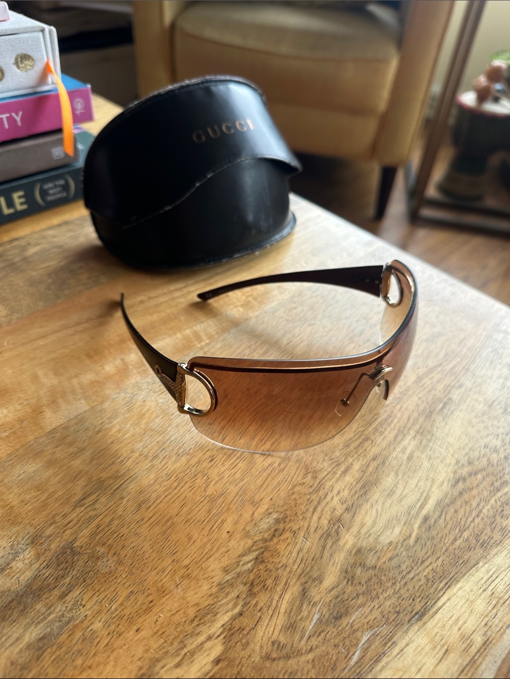 Authentic Gucci Brown Gradient Rimless Shield Sunglasses with Gold Hardware Y2K